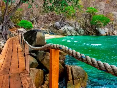 Hiking and snorkeling combo tour