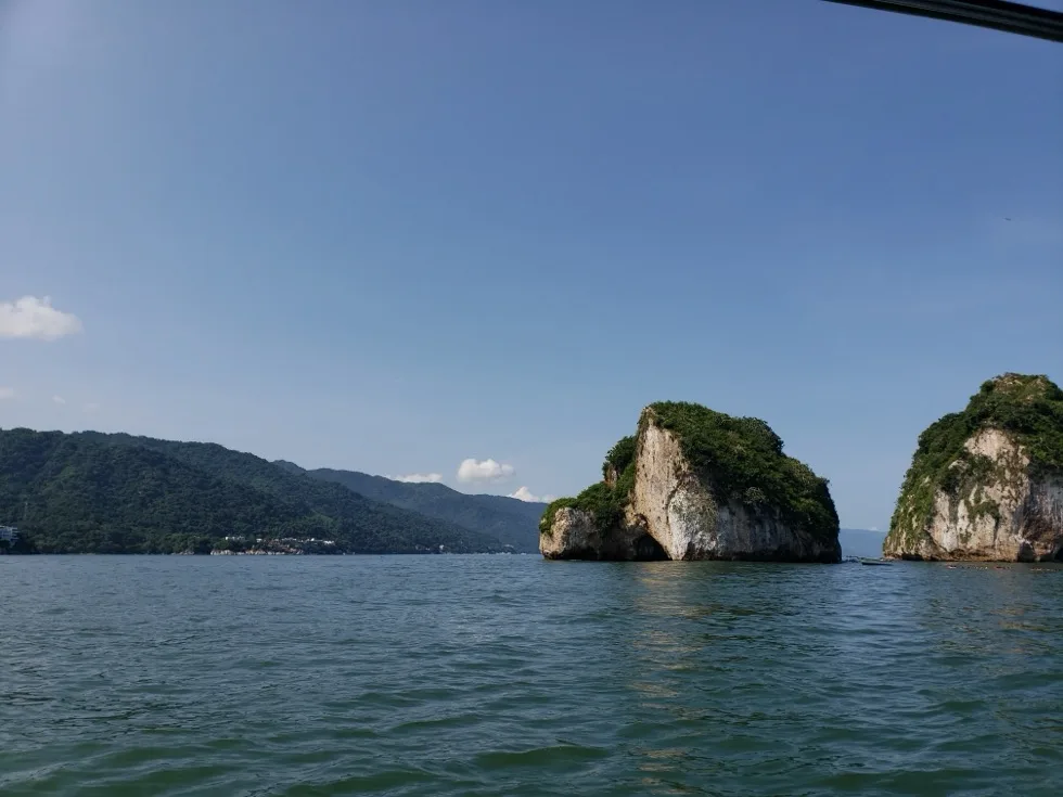 Scenic view of the Los Arcos rock formations